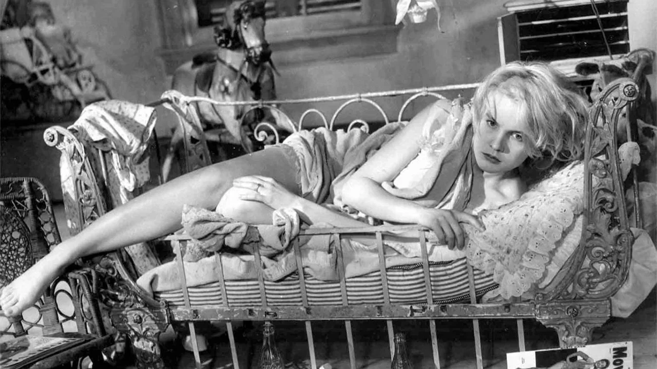 Фильм Куколка (1956)
